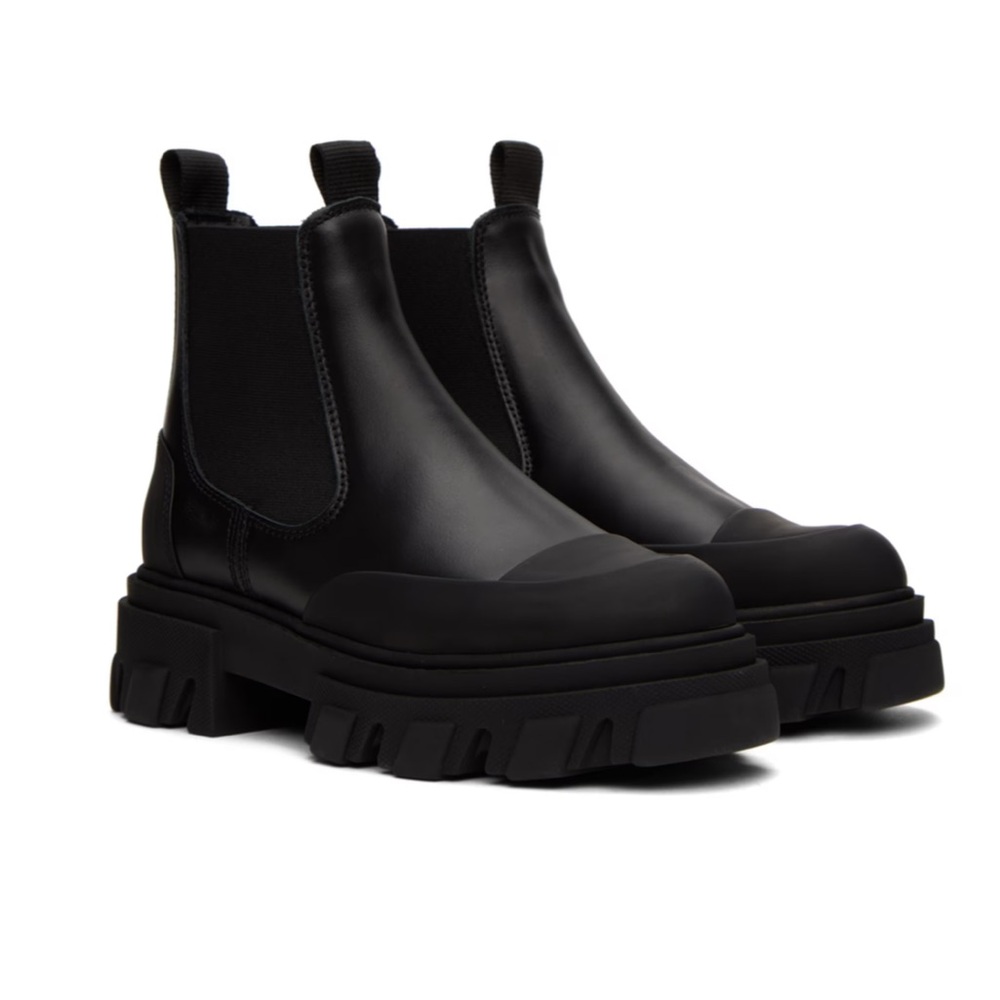 GANNI Black Chelsea Boots